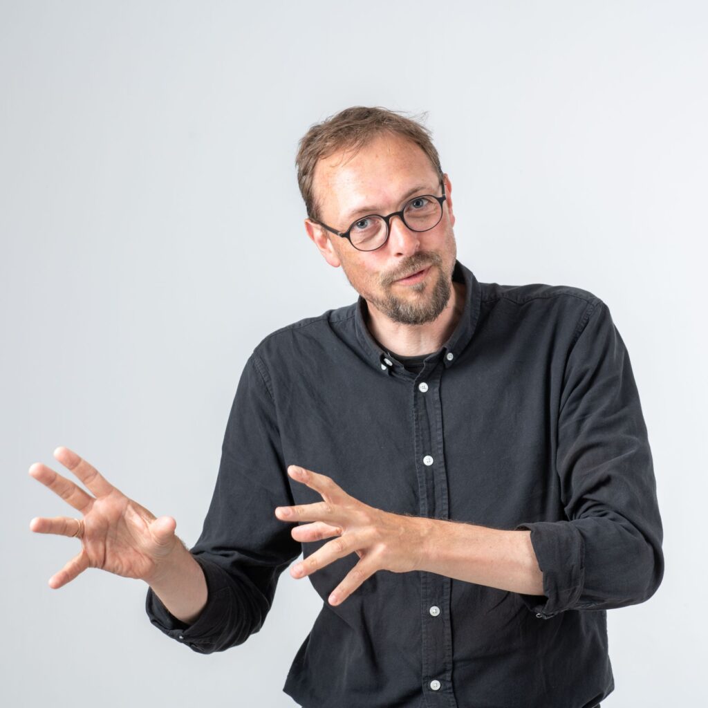 STREAM ONLINE + på NKK: Norden set med et skævt blik fra Danmark ...