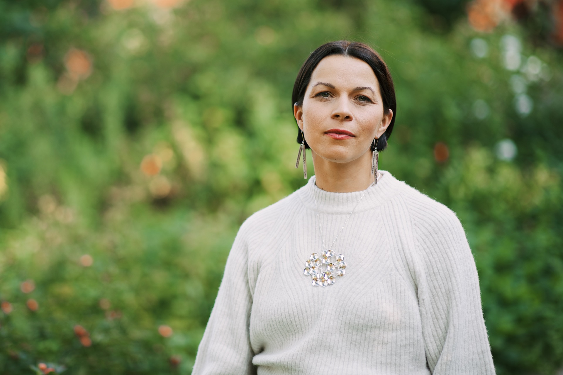 Porträttbild av författaren Elin Anna Labba
