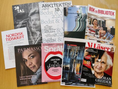 BIld på nordiska tidskrifter på ett bord