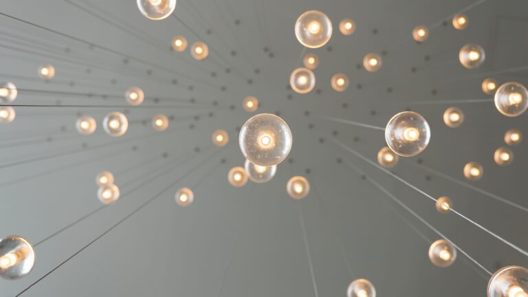 Riippuvia polttimoja